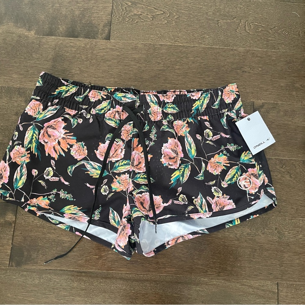 Women’s O’NEILL Shorts